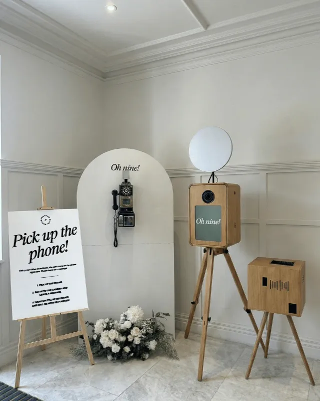 Oh Nine photobooth and vintage video guestbook setup